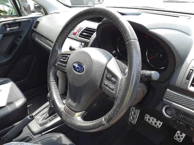 SUBARU FORESTER 2015