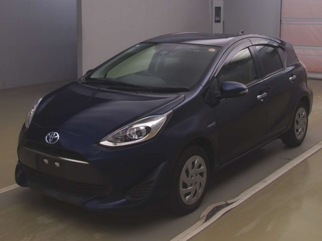 TOYOTA AQUA 2019