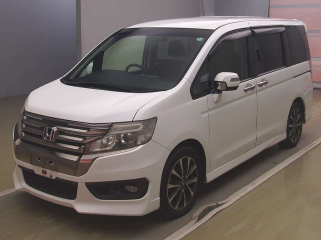 HONDA STEP WAGON 2015