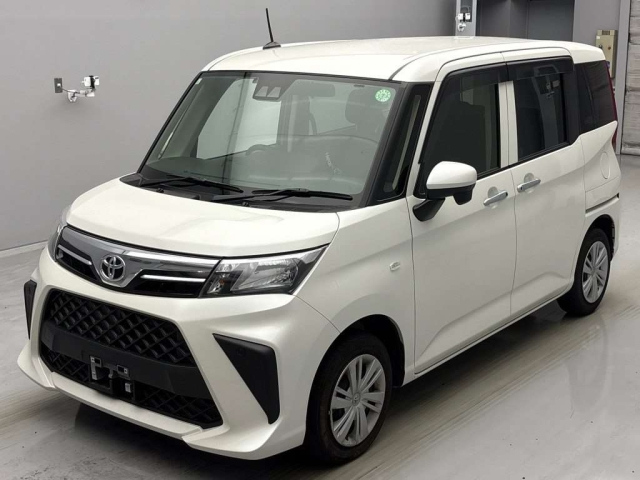 TOYOTA ROOMY 2021