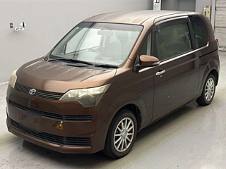 TOYOTA SPADE 2013