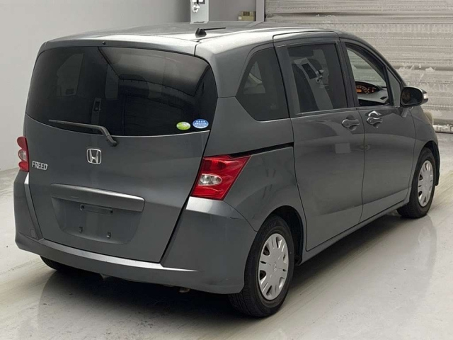 HONDA FREED 2009