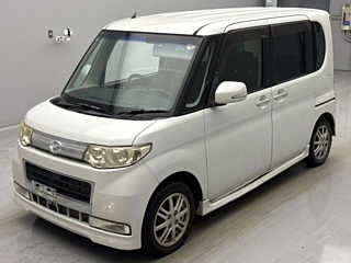 DAIHATSU TANTO 2010