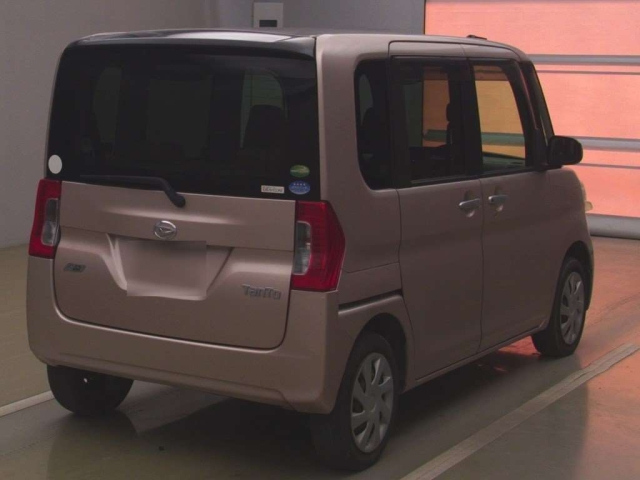 DAIHATSU TANTO 2014