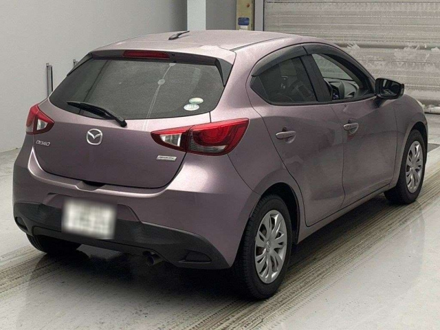 MAZDA DEMIO 2016
