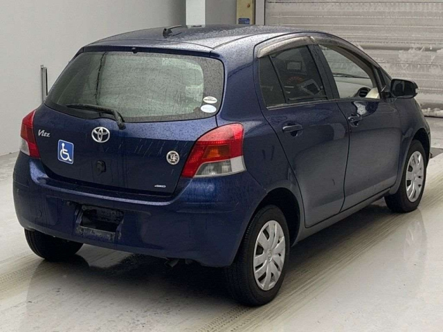 TOYOTA VITZ 2009