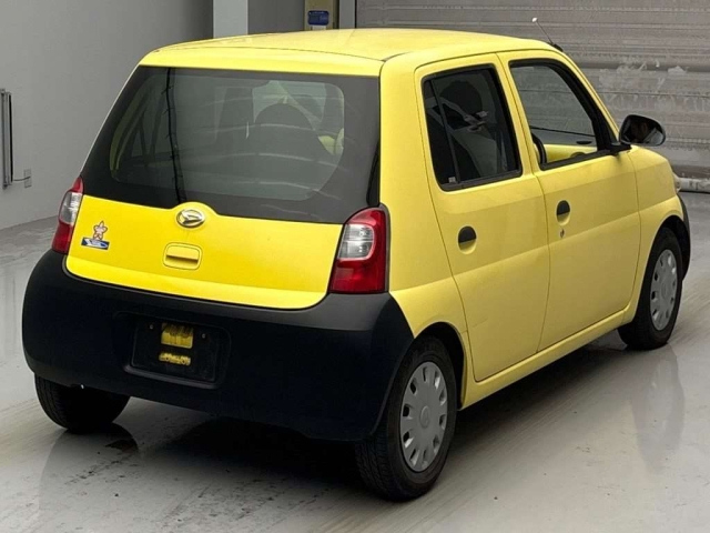 DAIHATSU ESSE 2010