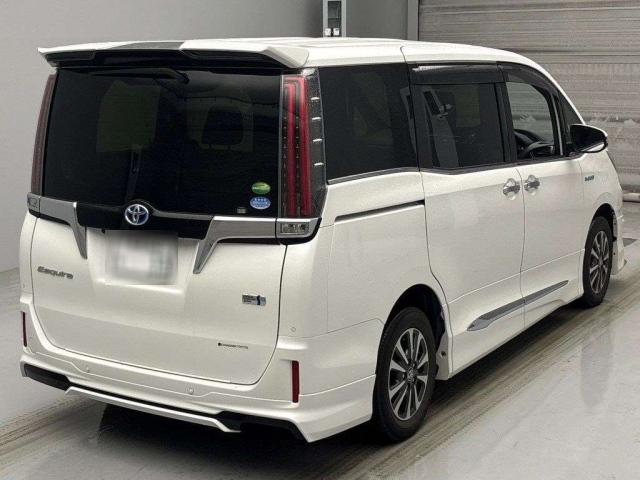 TOYOTA ESQUIRE 2019