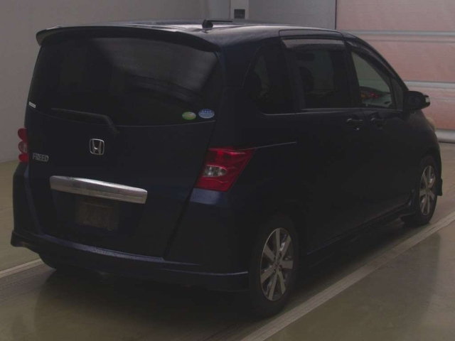 HONDA FREED 2008