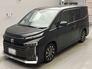 TOYOTA VOXY 2024
