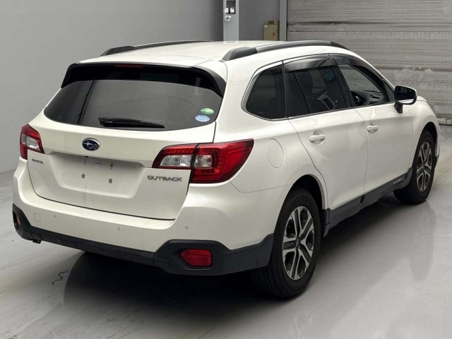 SUBARU LEGACY OUTBACK 2018
