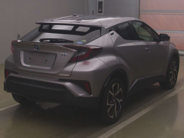 TOYOTA C-HR 2017