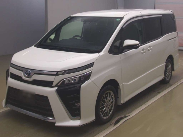 TOYOTA VOXY 2021