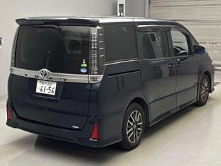 TOYOTA VOXY 2015