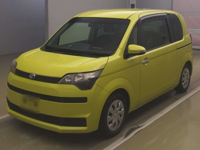 TOYOTA SPADE 2013
