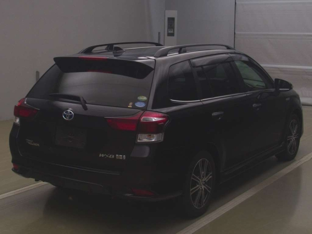 TOYOTA COROLLA FIELDER 2016