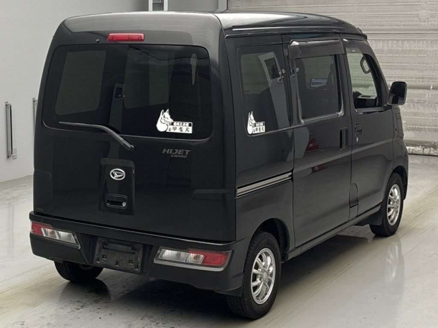 DAIHATSU HIJET VAN 2017