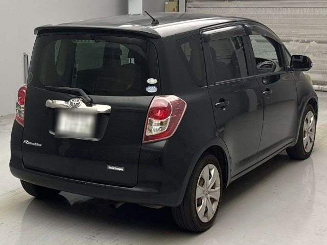 TOYOTA RACTIS 2010