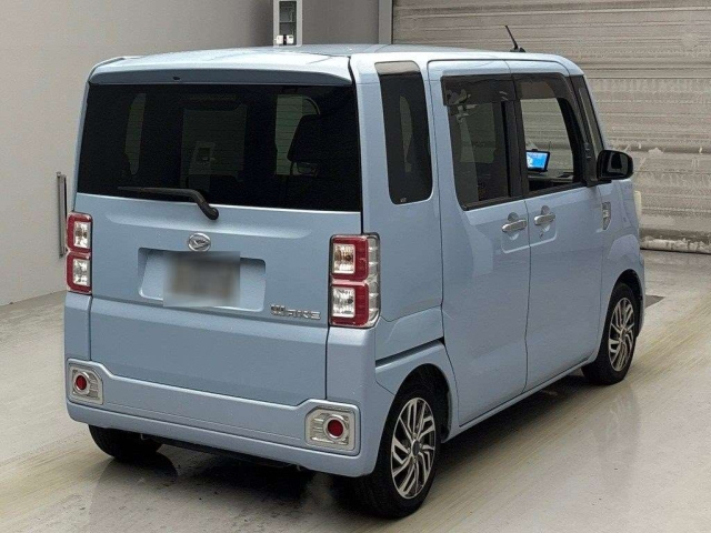 DAIHATSU WAKE 2016