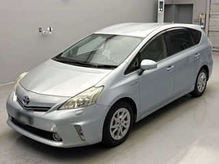 TOYOTA PRIUS ALPHA 2012