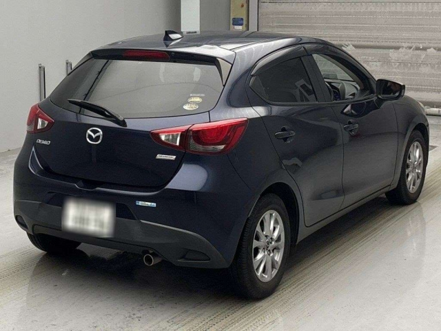 MAZDA DEMIO 2016