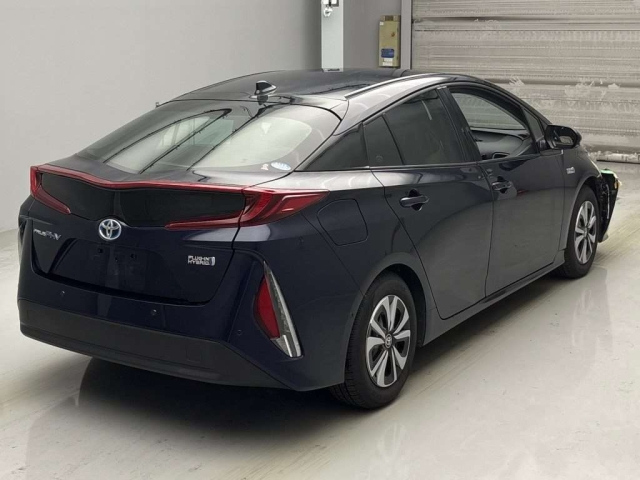 TOYOTA PRIUS PHV 2019