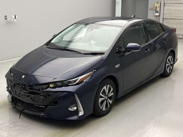 TOYOTA PRIUS PHV 2019