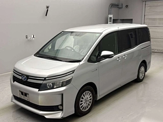 TOYOTA VOXY 2015