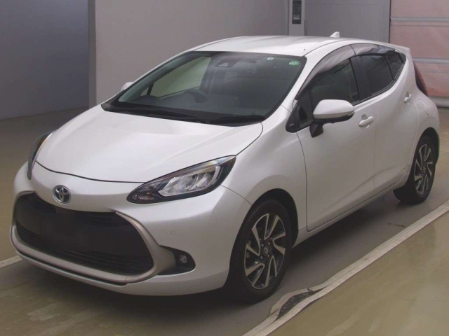 TOYOTA AQUA 2022