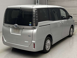 TOYOTA VOXY 2015