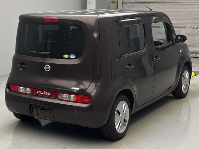 NISSAN CUBE 2010