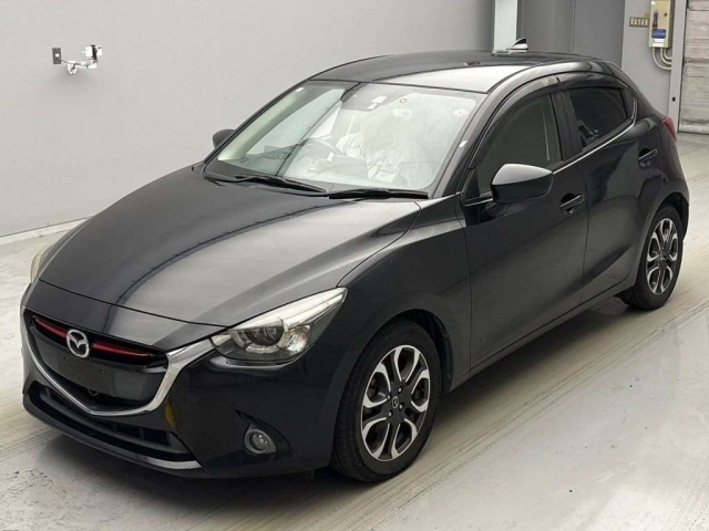 MAZDA DEMIO 2016