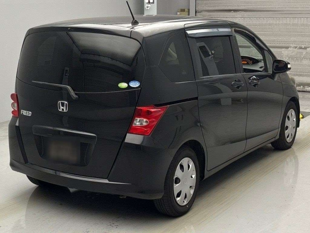 HONDA FREED 2010