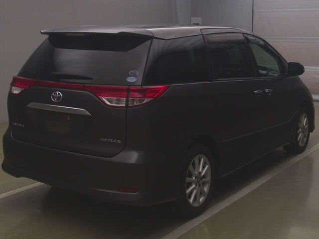 TOYOTA ESTIMA 2010