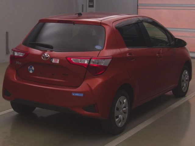 TOYOTA VITZ 2018