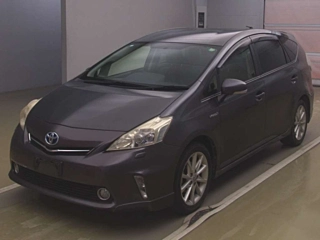 TOYOTA PRIUS ALPHA 2012