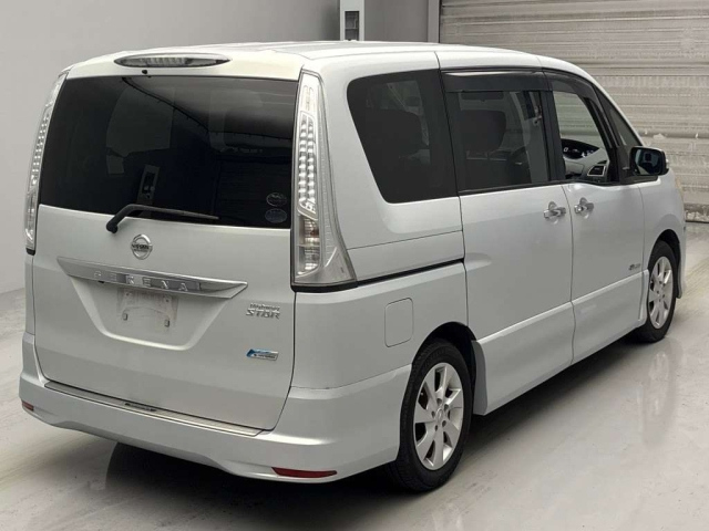 NISSAN SERENA 2012