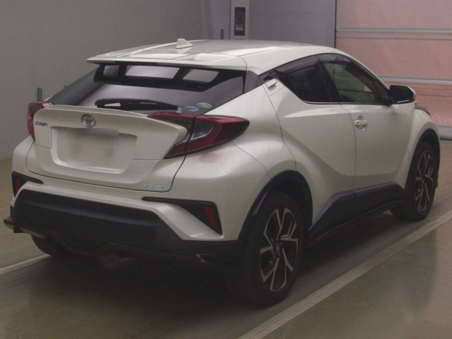 TOYOTA C-HR 2018