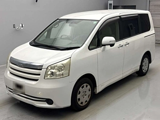 TOYOTA NOAH 2009