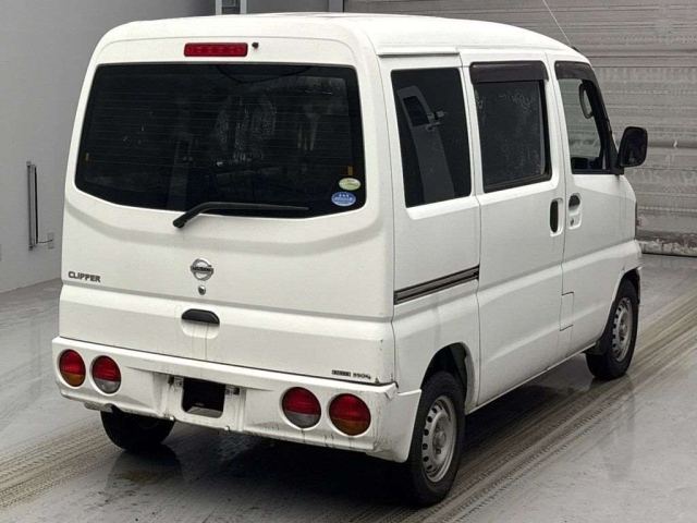NISSAN CLIPPER VAN 2010