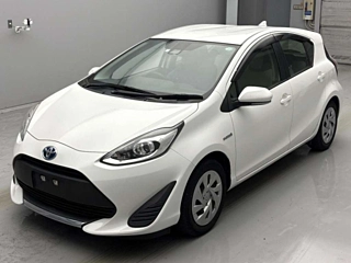 TOYOTA AQUA 2020