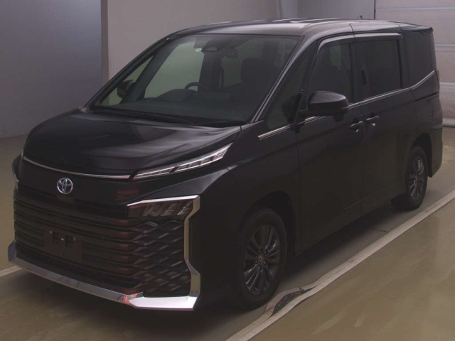 TOYOTA VOXY 2022