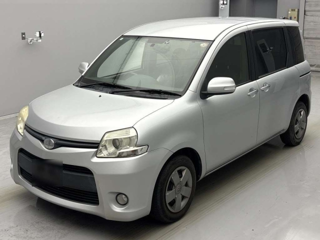 TOYOTA SIENTA 2014