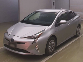 TOYOTA PRIUS 2017