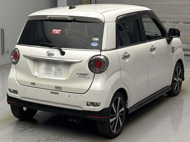 DAIHATSU CAST 2017