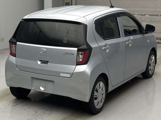 DAIHATSU MIRA E S 2022