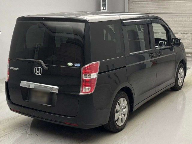 HONDA STEP WAGON 2011