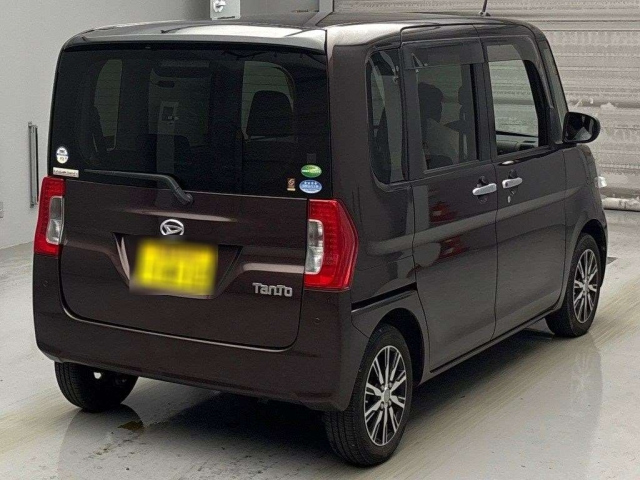DAIHATSU TANTO 2018
