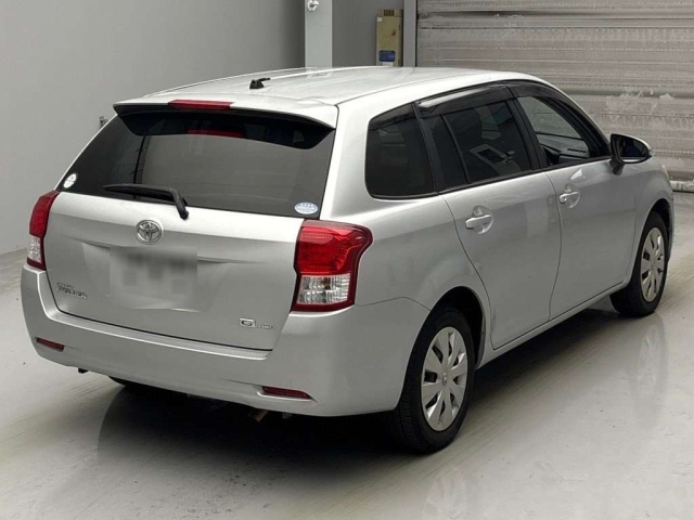 TOYOTA COROLLA FIELDER 2013