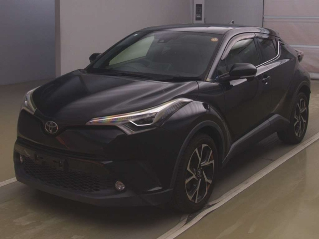 TOYOTA C-HR 2017
